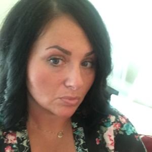 Meet your Posher, Holly